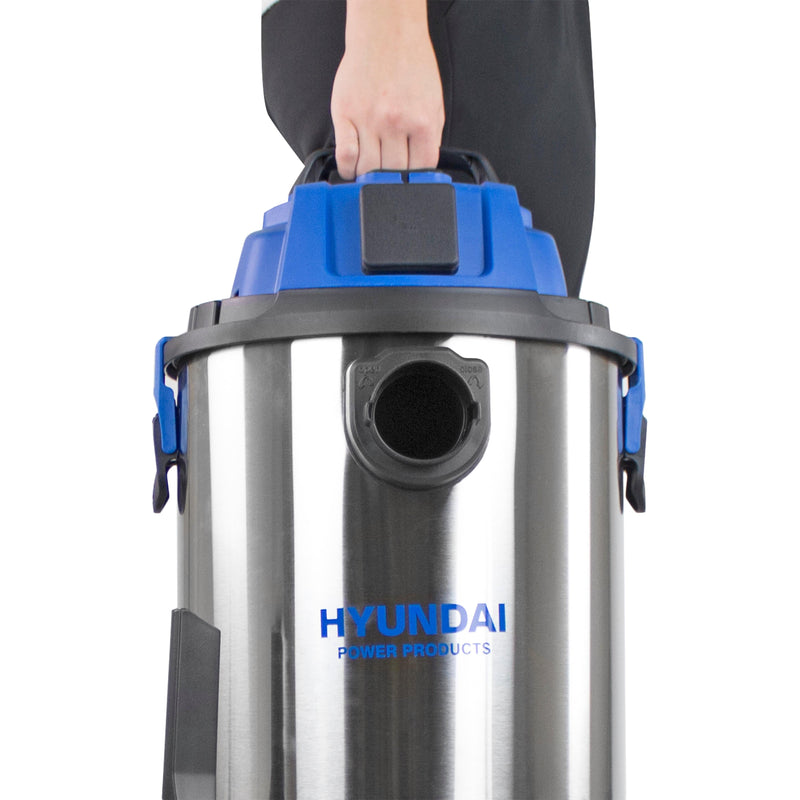 Hyundai Vacuum Cleaner Hyundai HYVI3014 1400w Wet and Dry Vacuum Cleaner 30l With Power Tool Socket 5056275755430 HYVI3014 - Buy Direct from Spare and Square