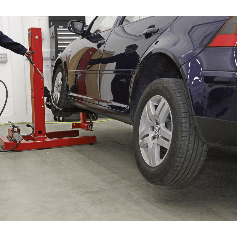 Sealey Vehicle Lifts 1.5 Tonne Air/Hydraulic Vehicle Lift with Foot Pedal-AVR1500FP 5051747773417 AVR1500FP - Buy Direct from Spare and Square